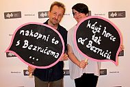 Nakopni to s Bezruema!